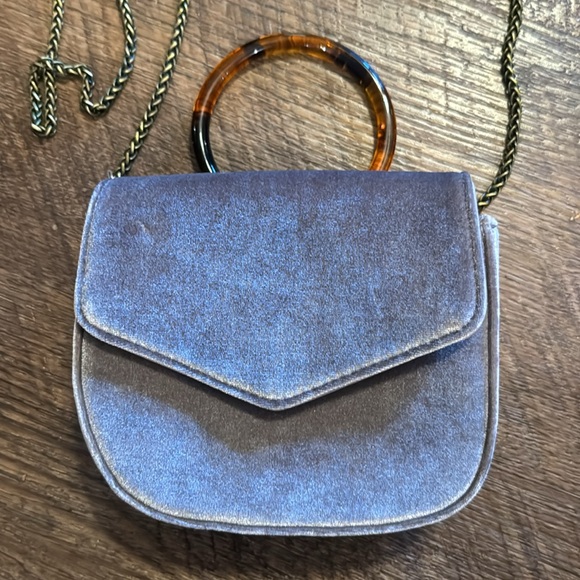 Anthropology Mauve Velvet Crossbody with Circle Faux Tortoise Handle - Picture 2 of 6